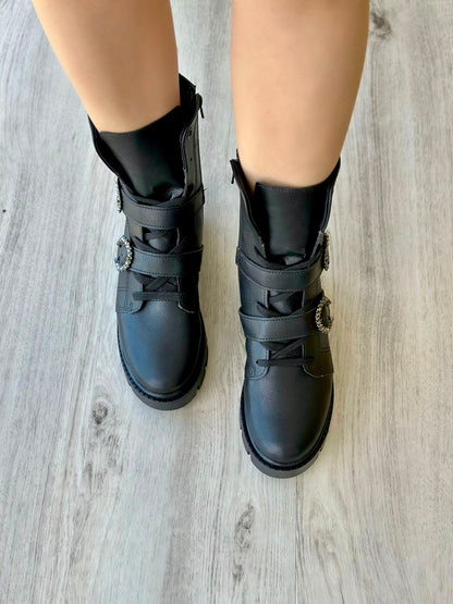 Kiara black boot