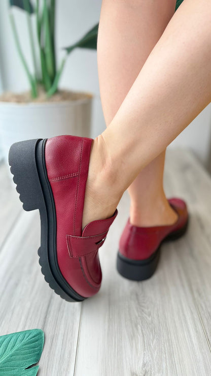 Sara grape loafer