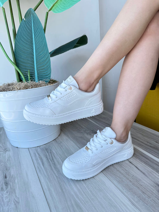 Daniela white sneaker