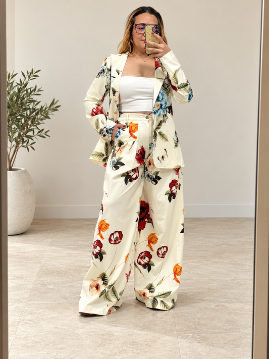 Flora suit