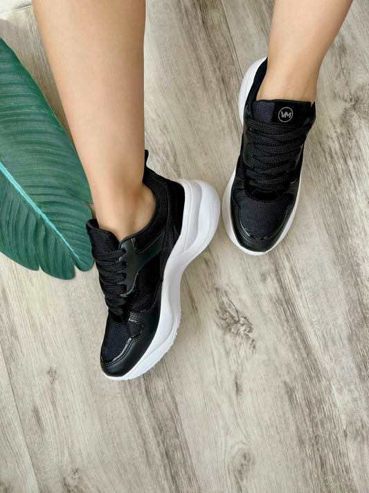 Dania Light Weight Sneaker