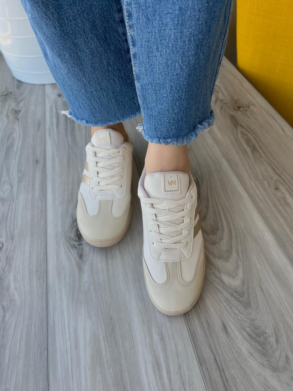 Zaida beige gold sneaker - Stela The Shoetique