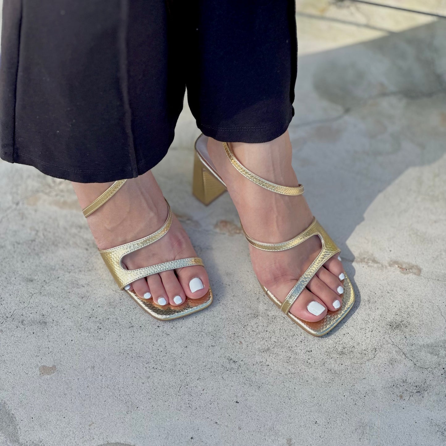 Ava golden heel
