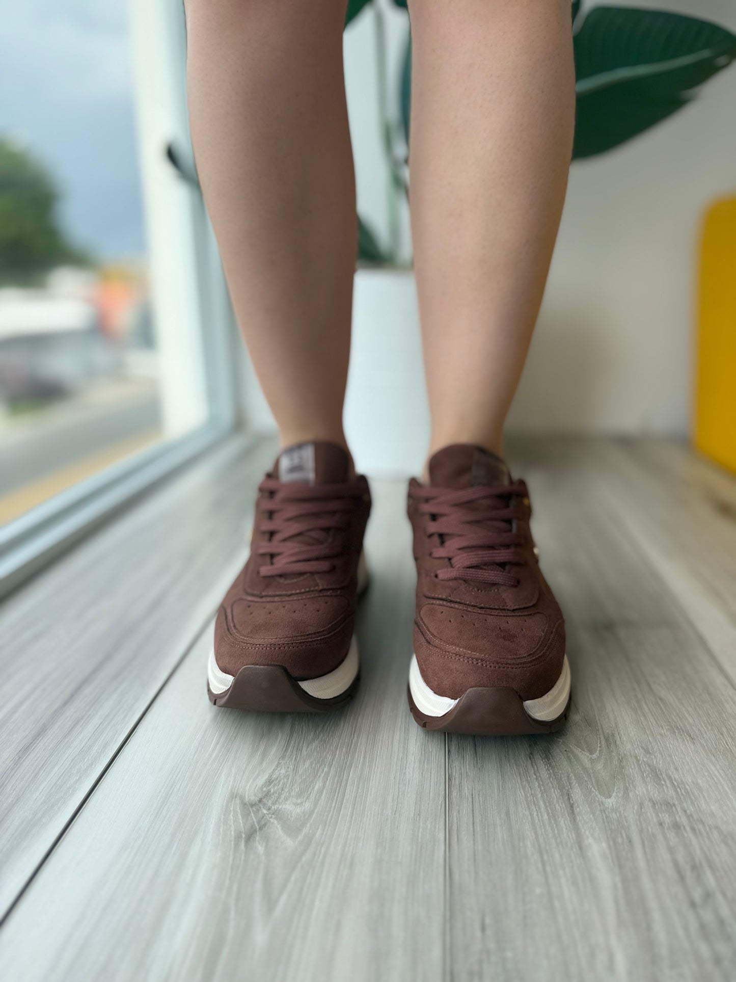 Cristobal dark brown