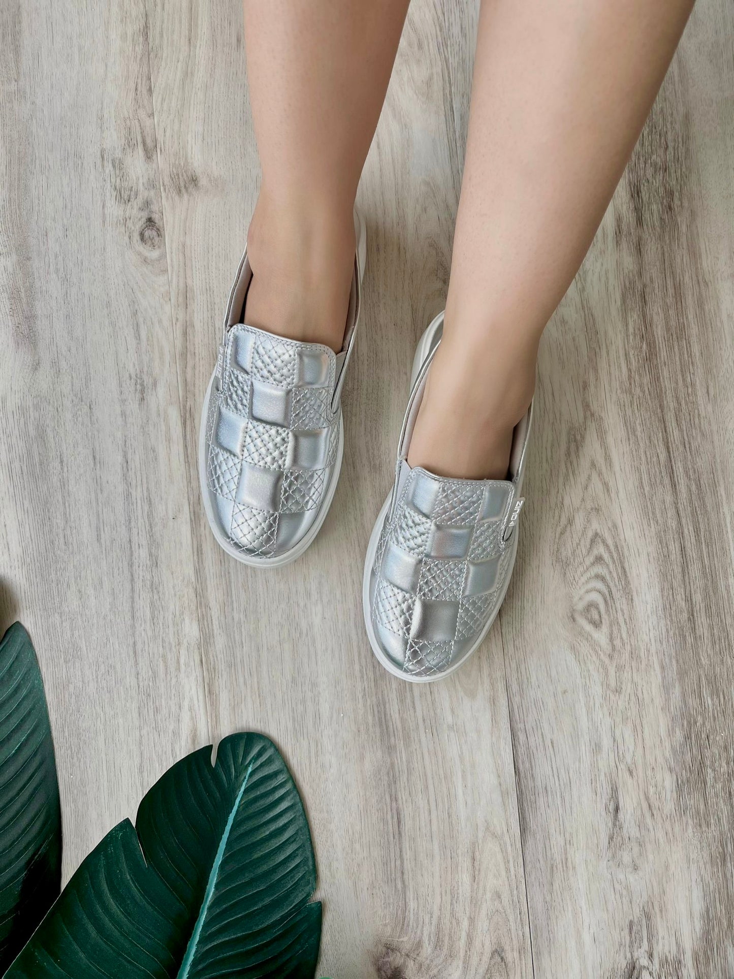 Miley silver sneaker - Stela The Shoetique