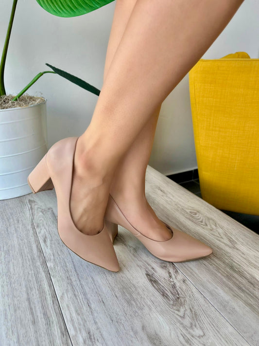 Liana nude Heel