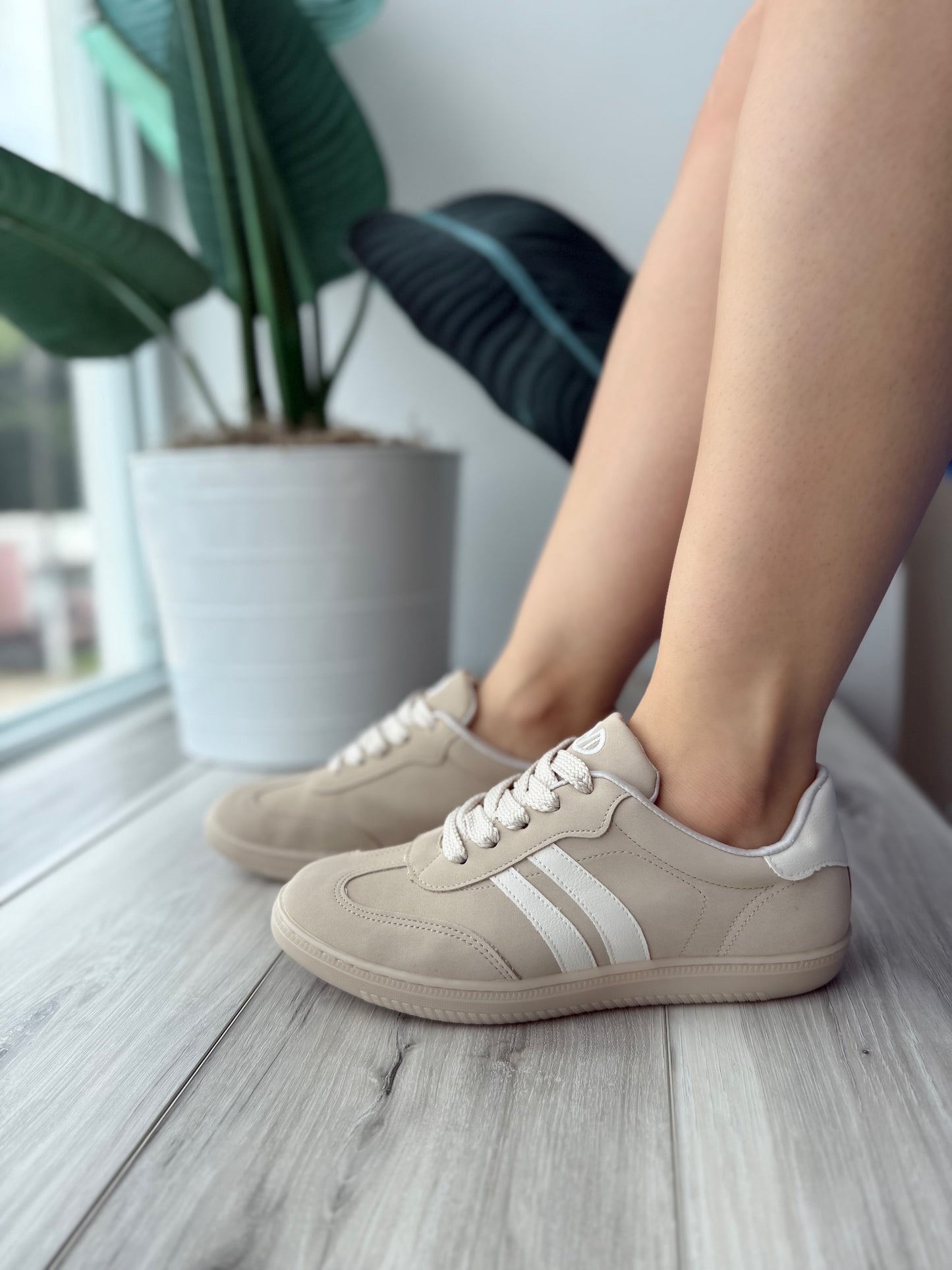 Caesar beige
