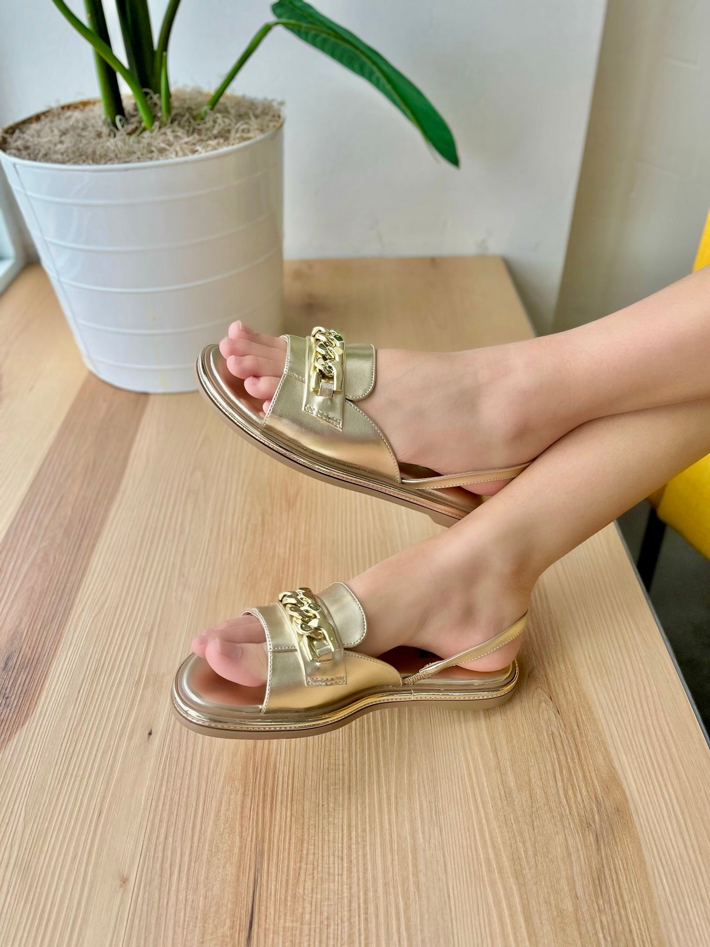 Mimi gold size 7,10 - Stela The Shoetique