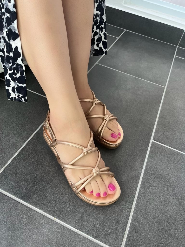 Knotted Flat Sandal 18005-01