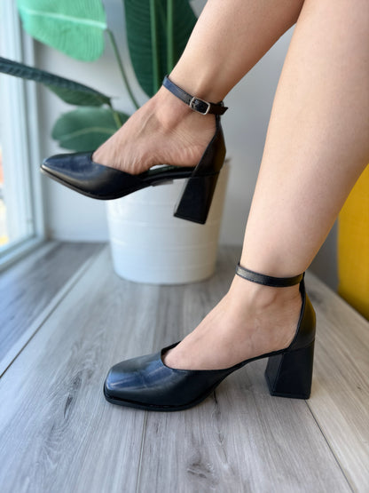 Enriquetta black 7,8