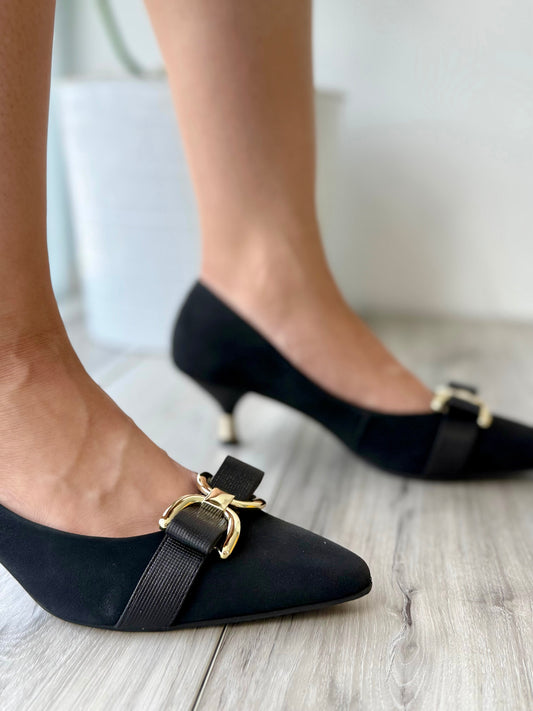 Astoria black