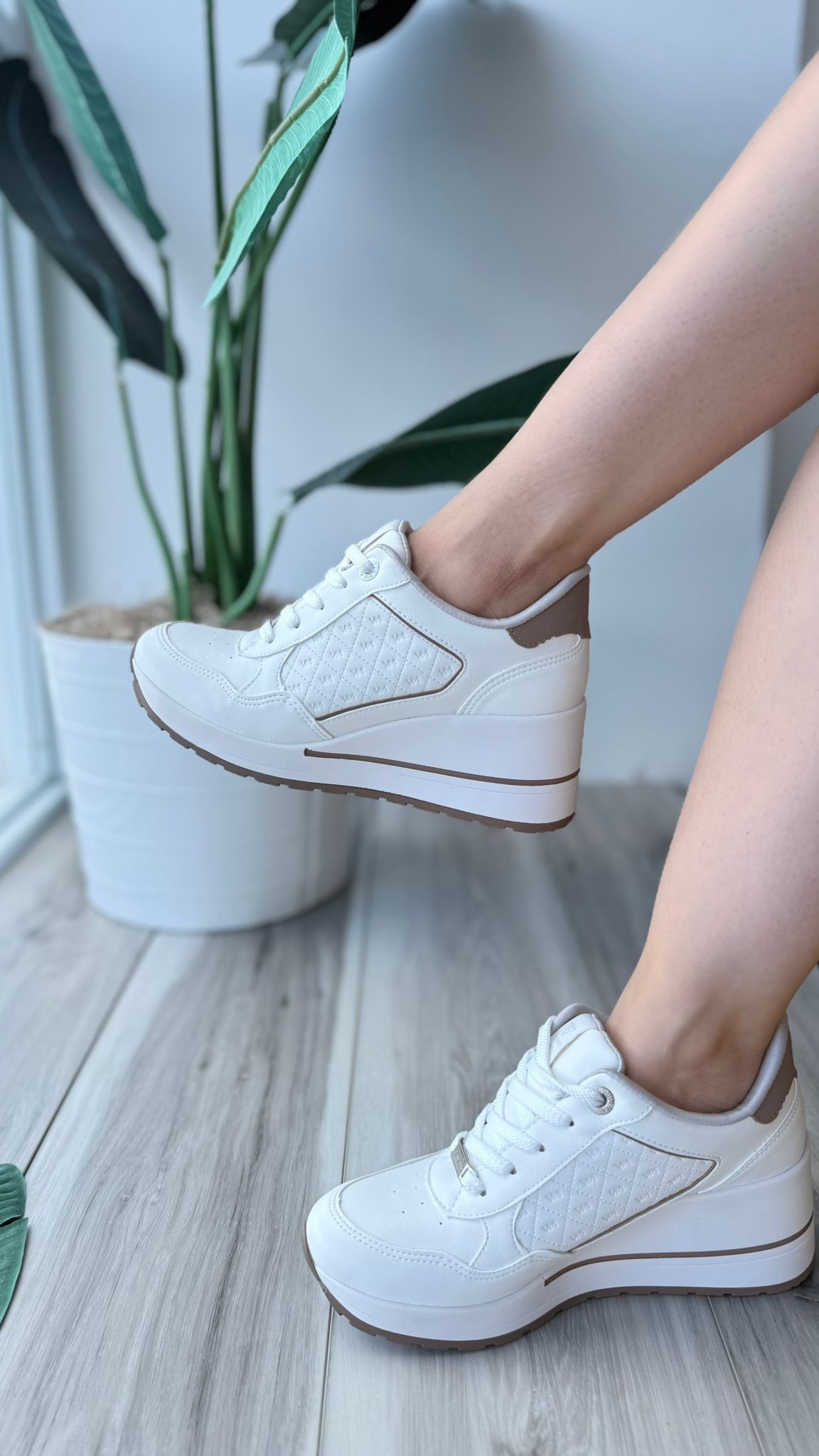 Jaime off white heeled sneaker