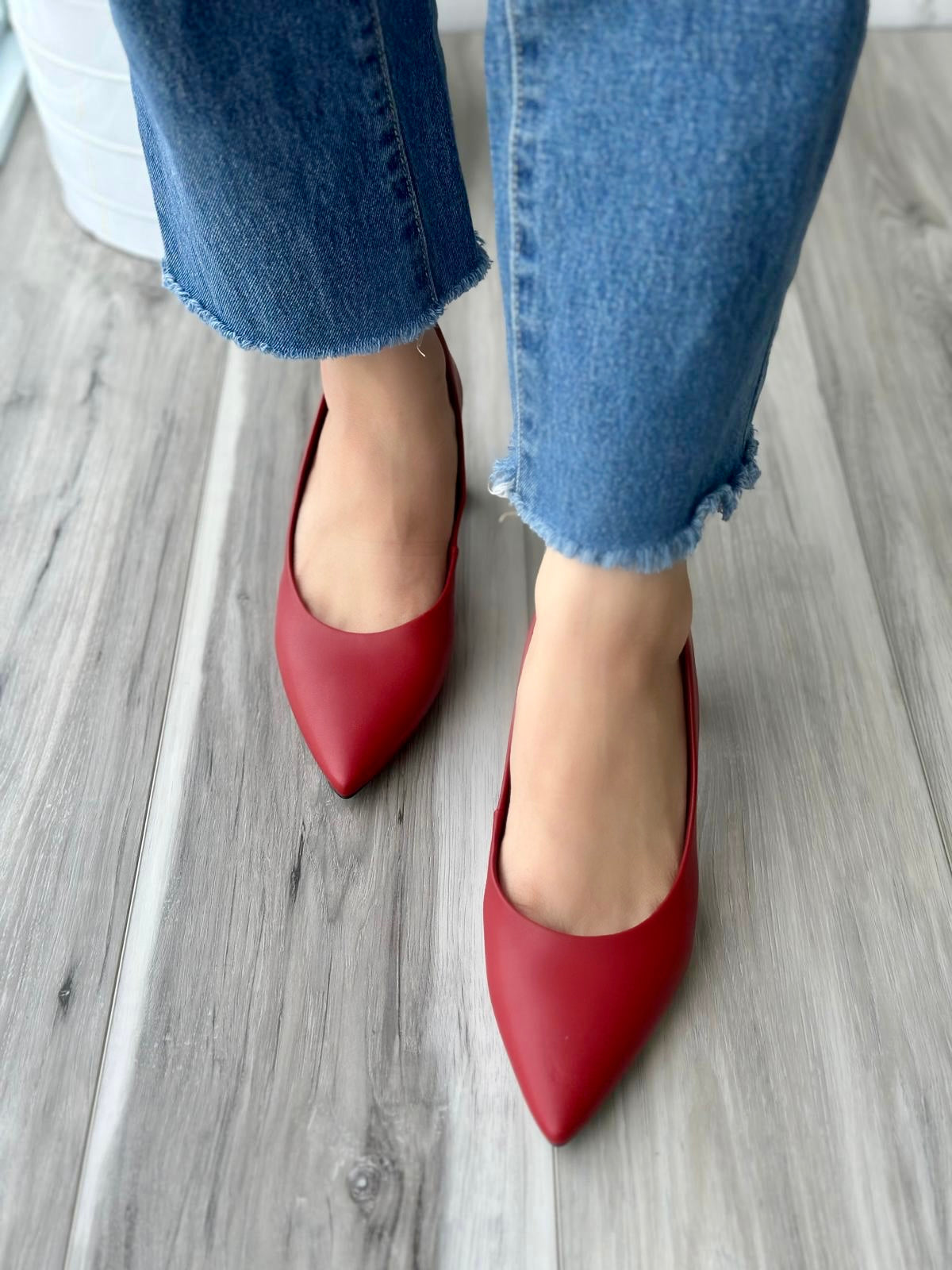 Kelly red heel