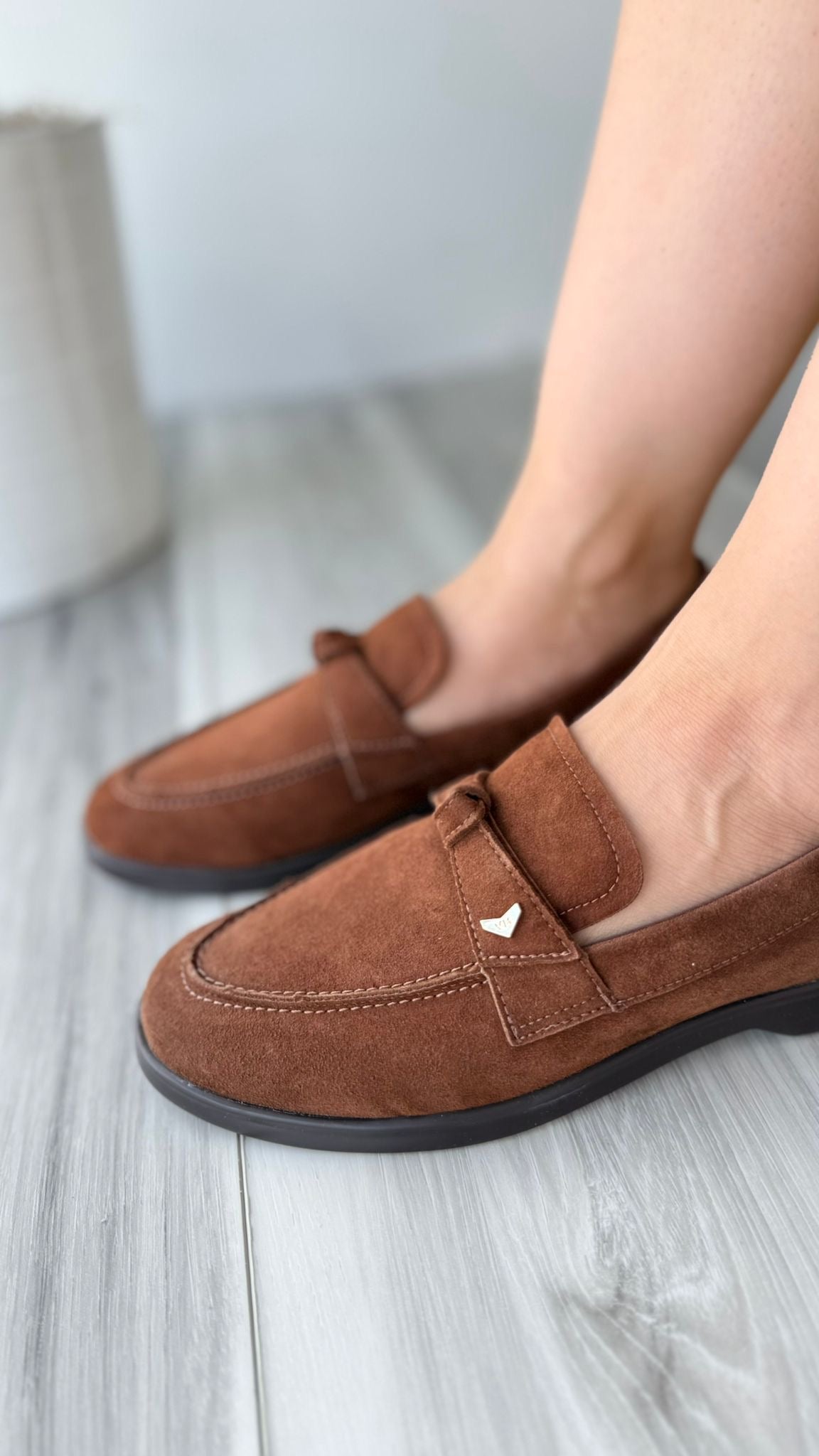 Freya dark camel topsider