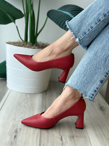 Kelly red