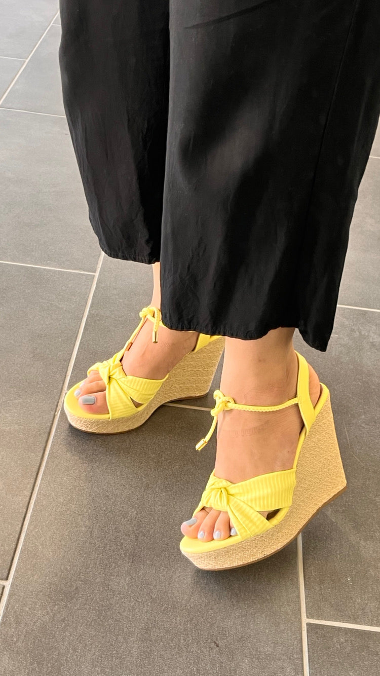 Linna Yellow Wedge 9,10,11