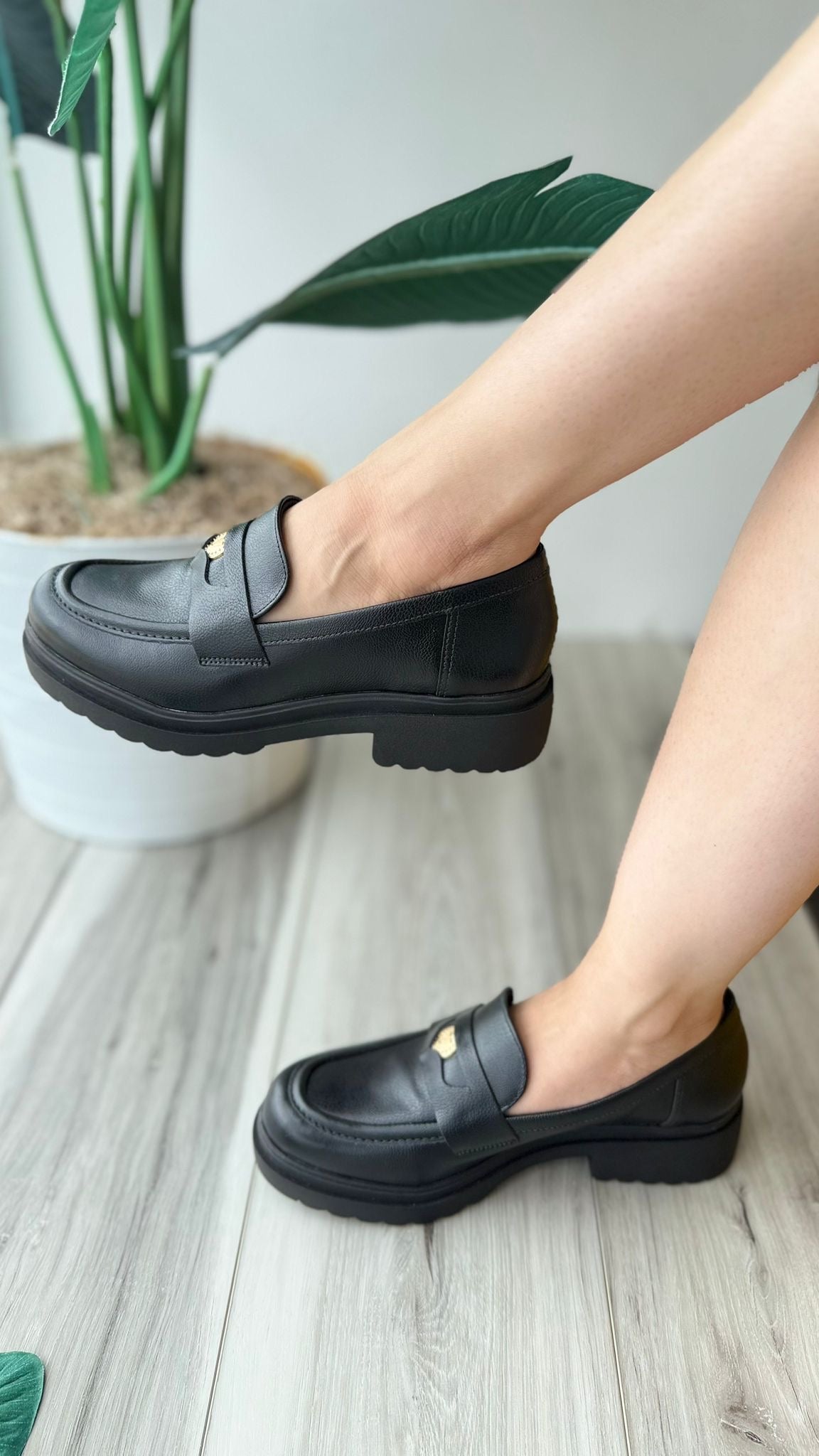 Alana black loafer