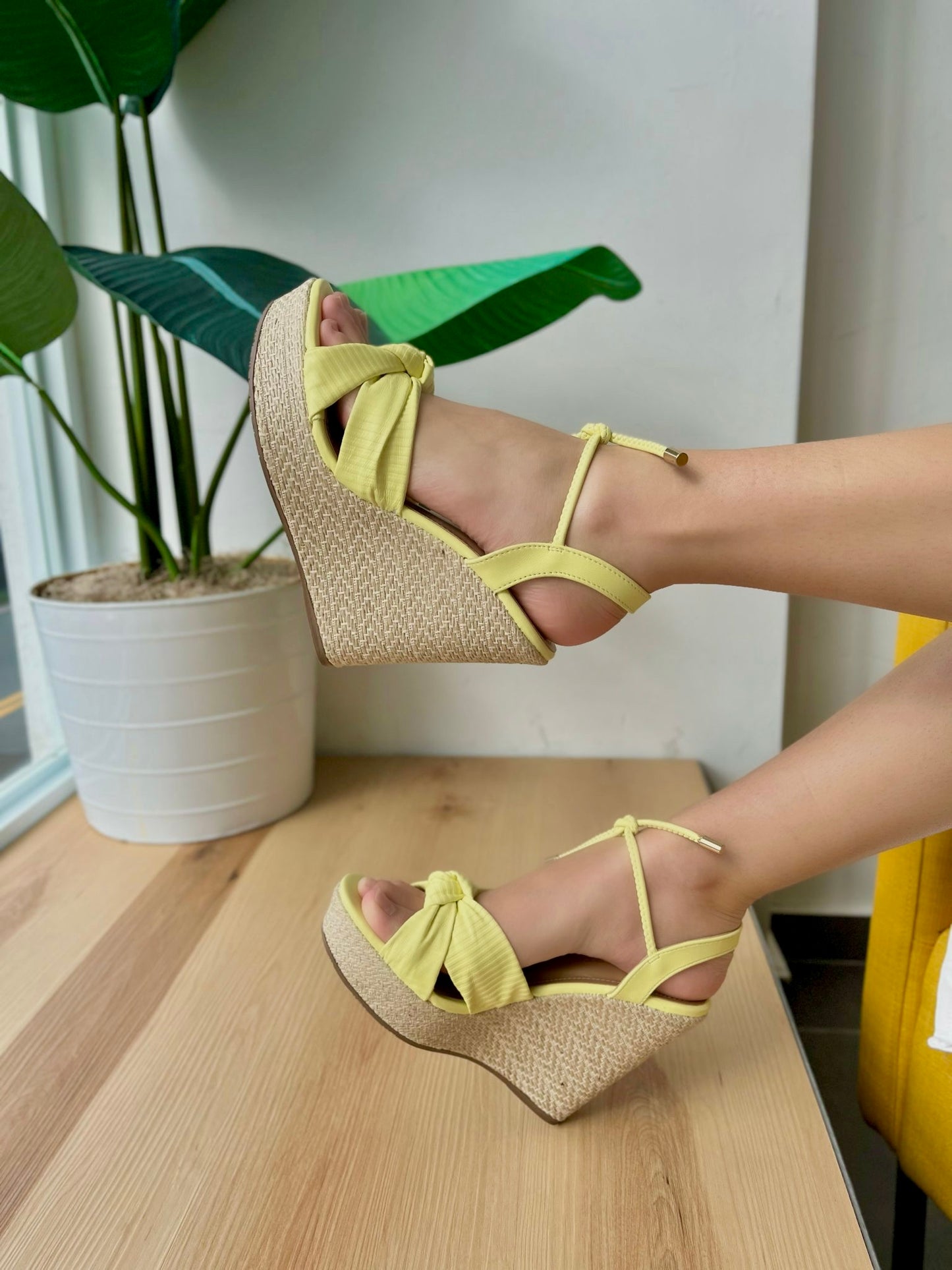 Linna Yellow Wedge 9,10,11