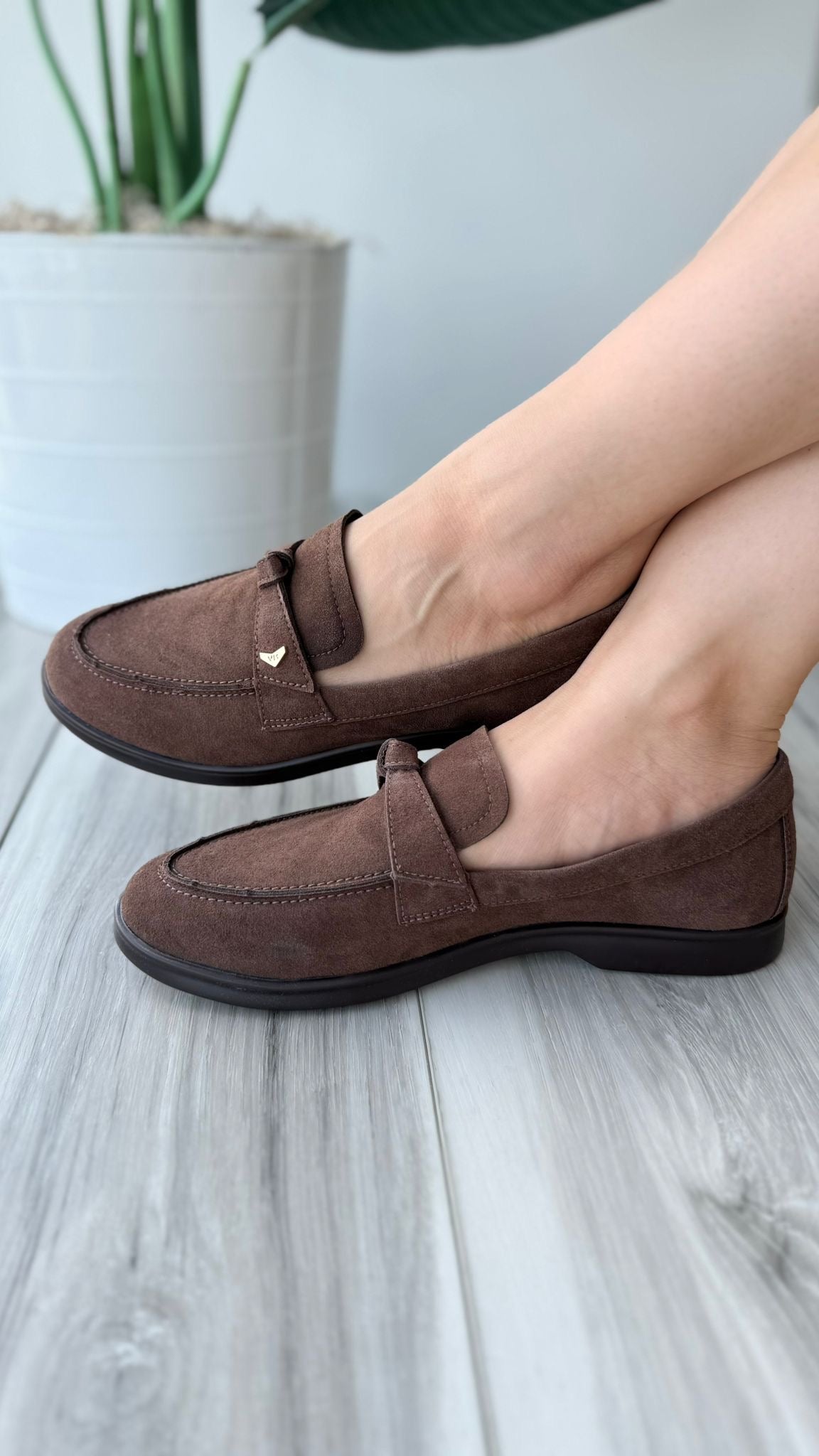 Freya cafe topsider