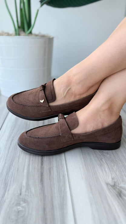 Freya cafe topsider