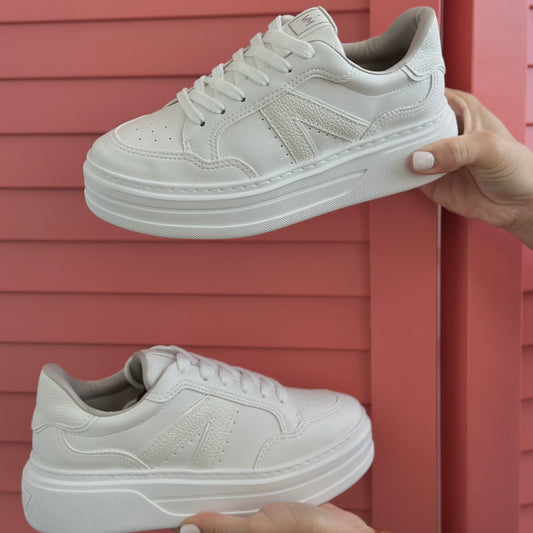 Valentina white sneaker