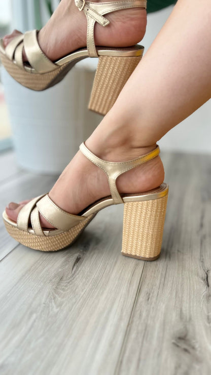 Pia gold/amaretto heel