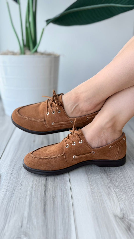 Hazel camel topsider