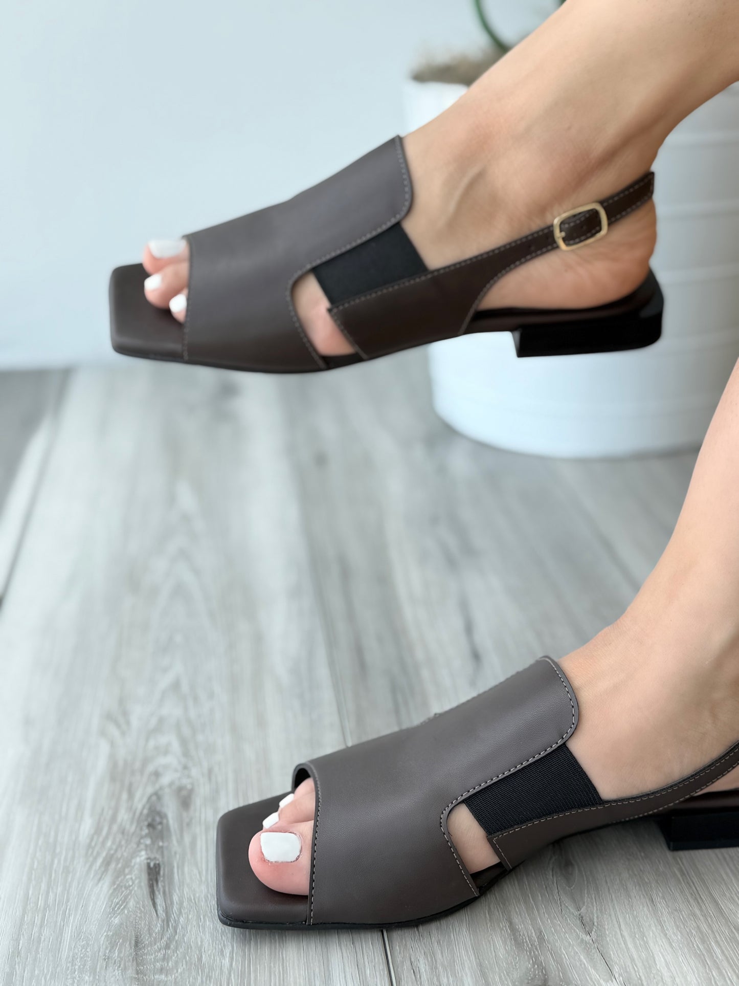 Eliana dark brown