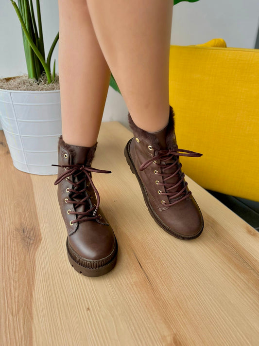 Valia Combat Boot size 5,10