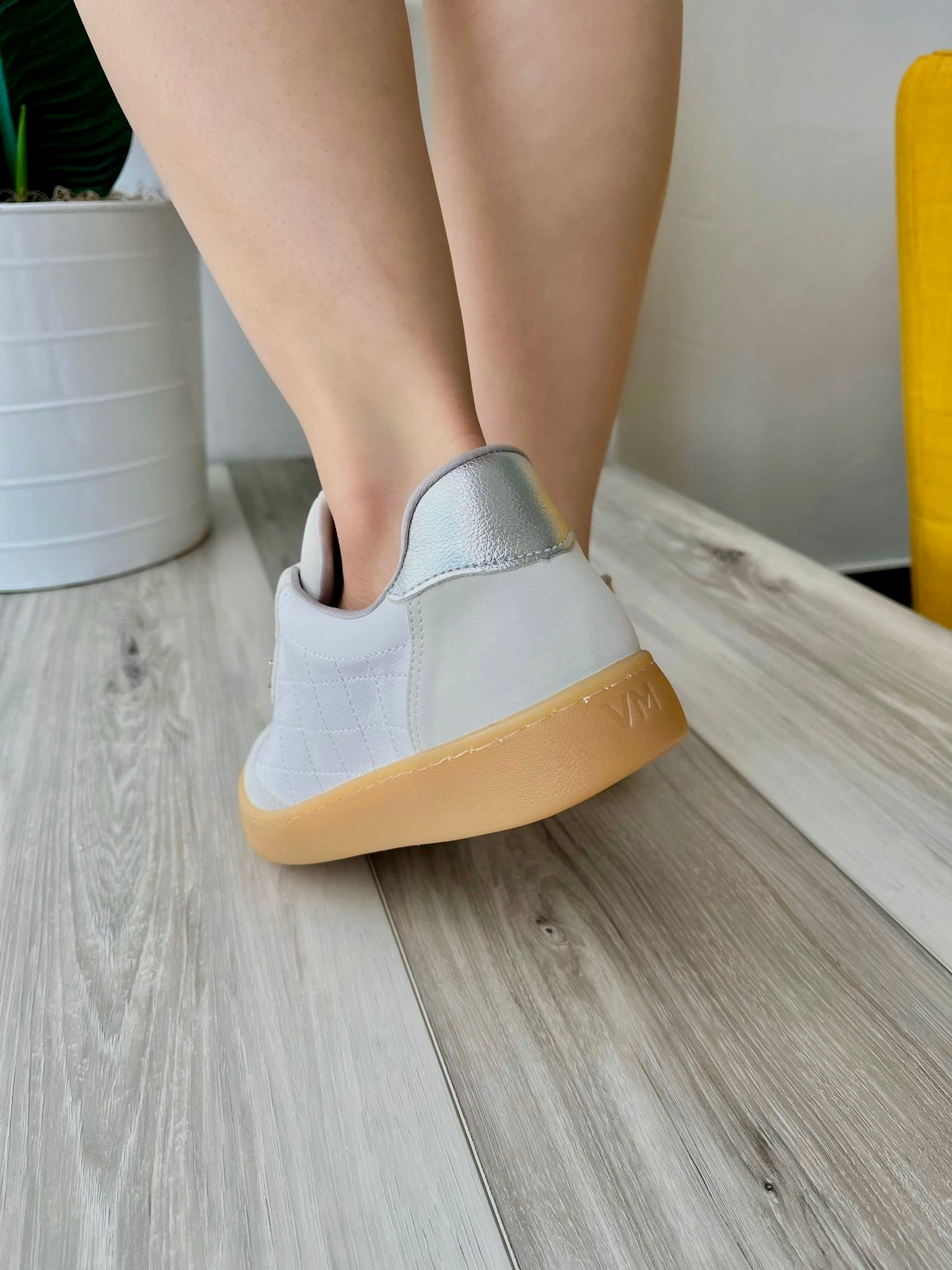 Yari white beige sneaker - Stela The Shoetique