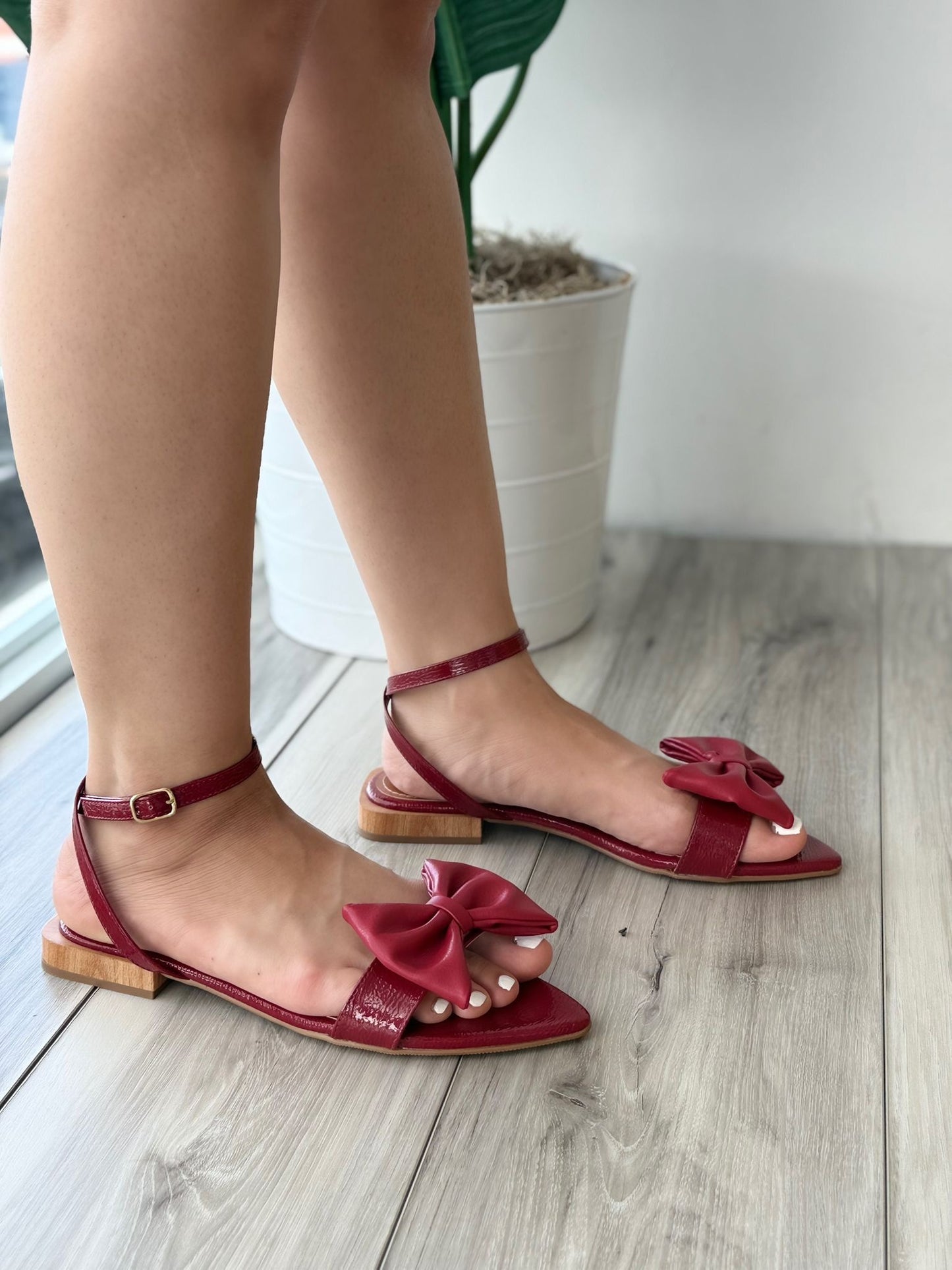 Marcella red