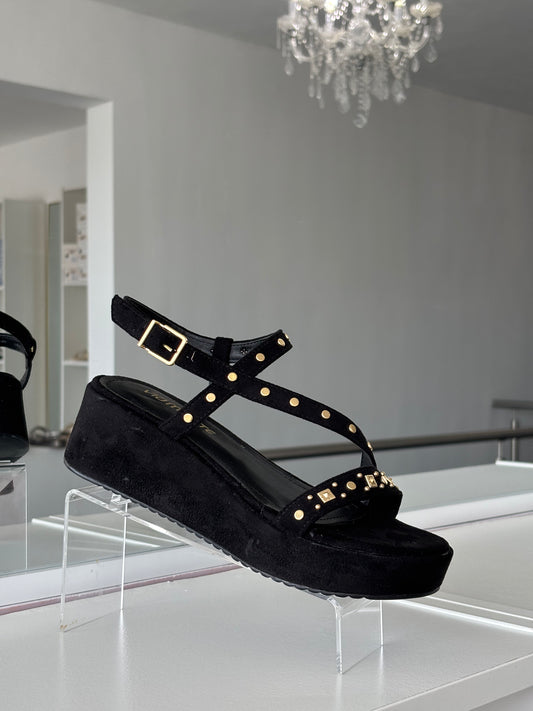Arabella black