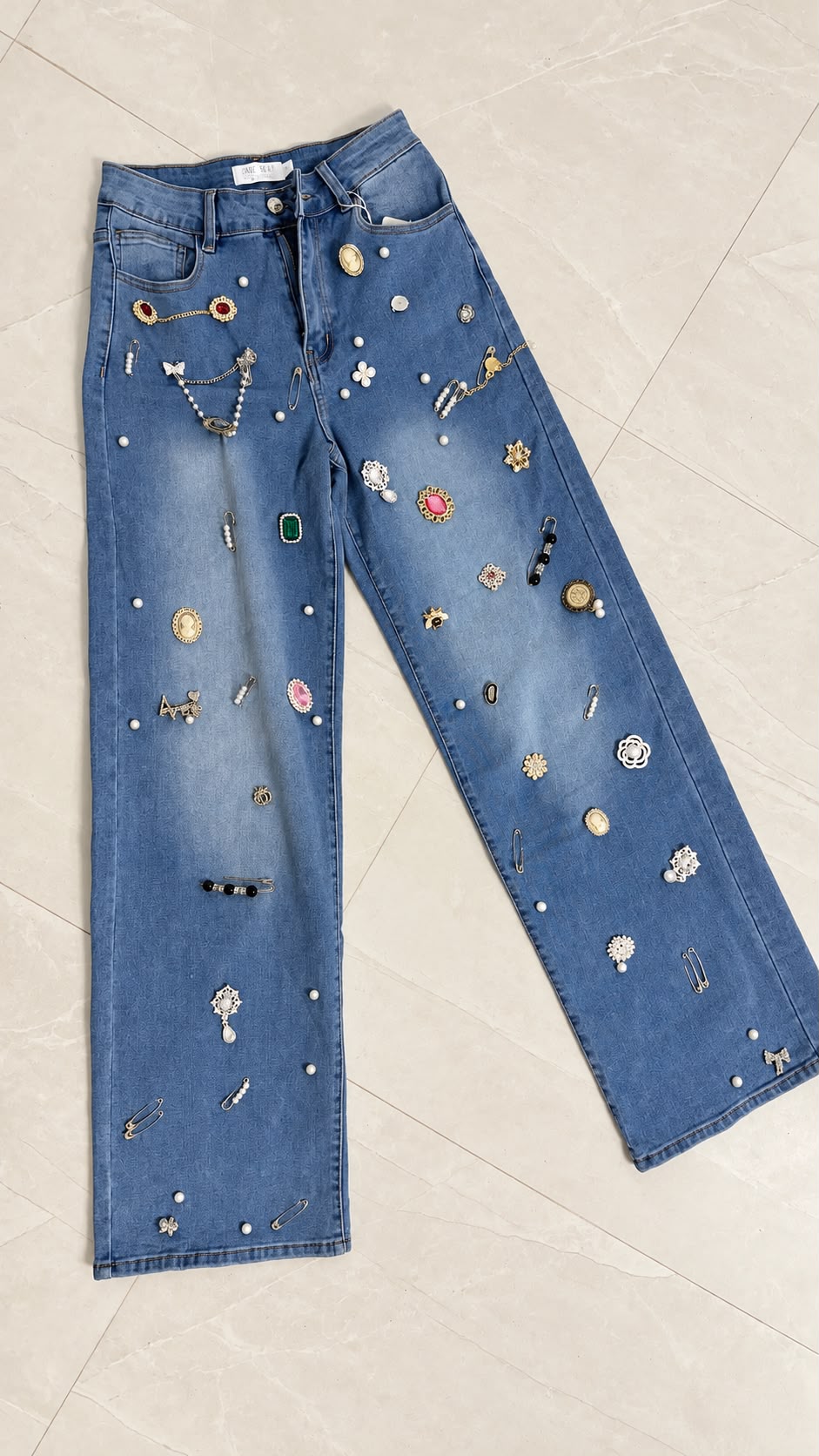Charm Jean