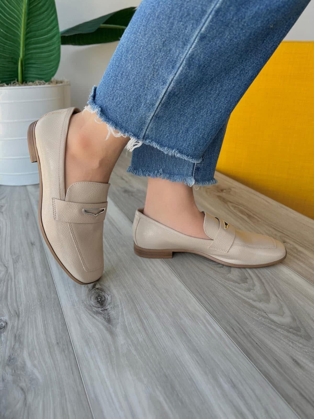 Milano beige loafer 9