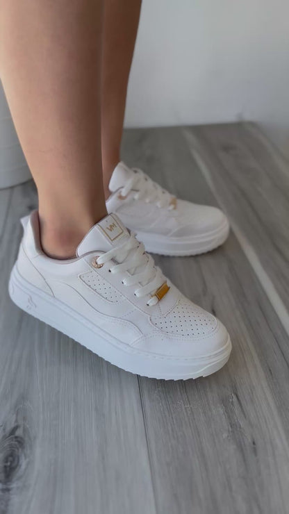 Daniela white sneaker