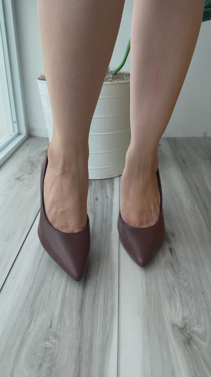 Chloe dark brown heel