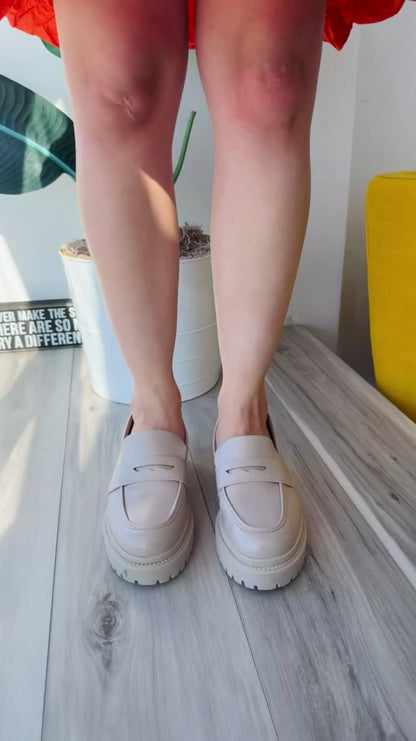 Nila ginger loafer