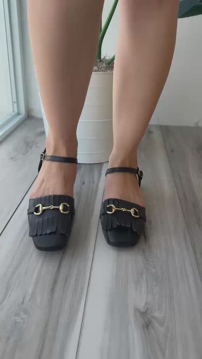 Helena black