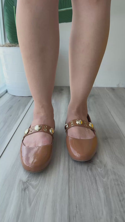 Edelmira camel
