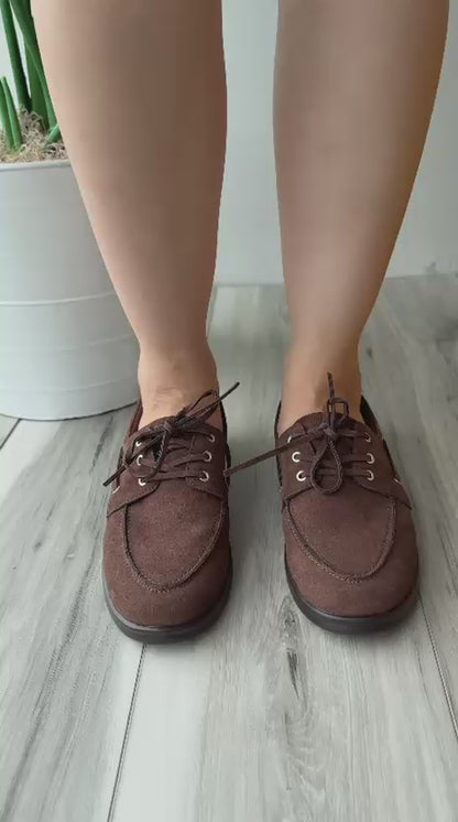 Hazel cafe topsider