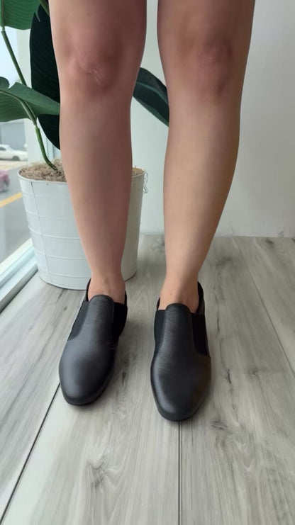 Liora black boot