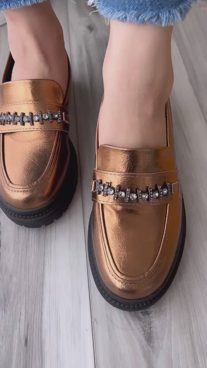 Mara cobre loafer