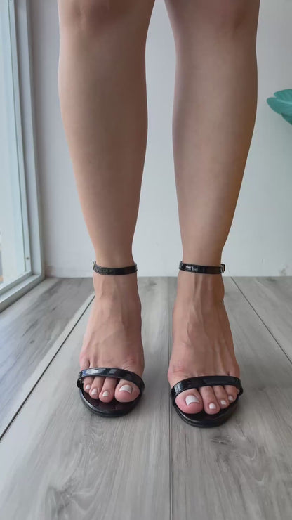 Tiziana black