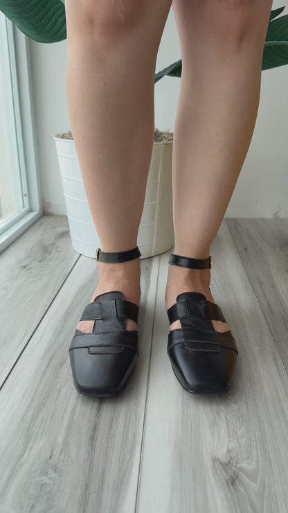 Hermes black